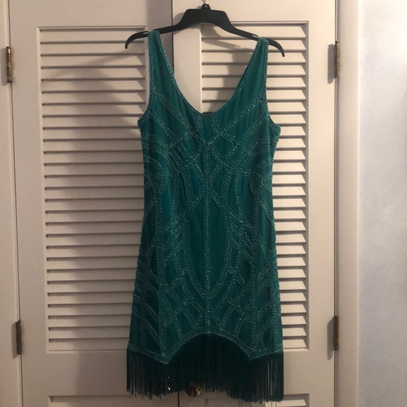 verty Dresses & Skirts - Vintage sequin flapper dress